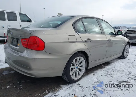 2011 BMW 328I xDrive z USA, uszkodzony, nr VIN WBAPK5C59BA659704